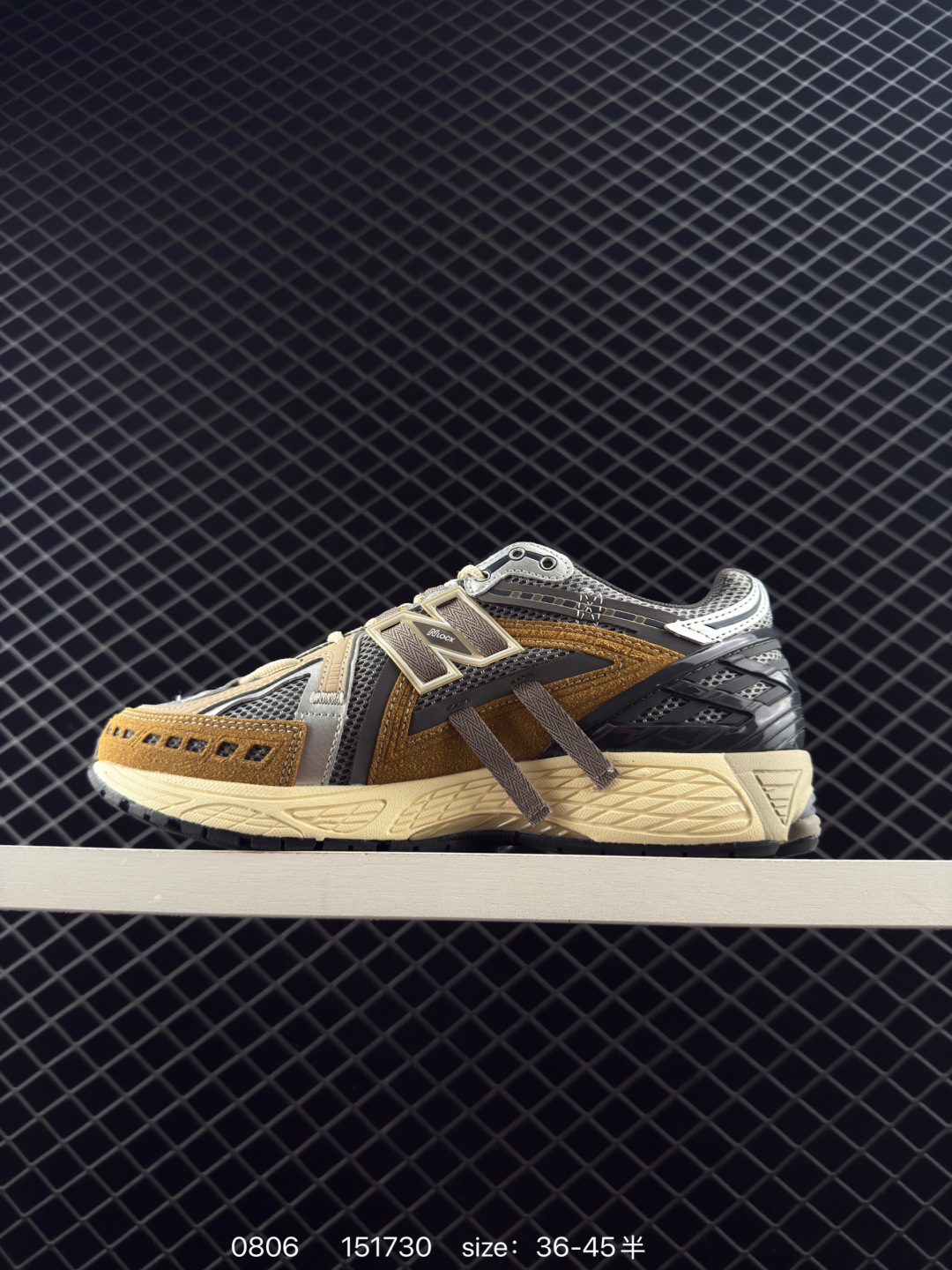 New Balance M1906RI NB